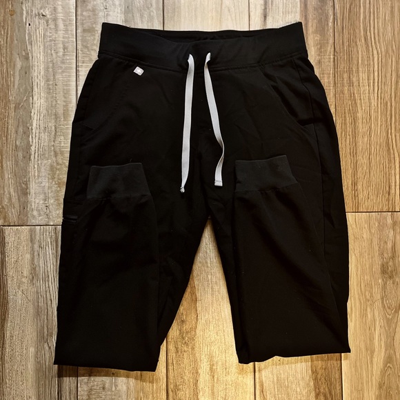 Figs Set ⚠️SOLD⚠️ - Picture 2 of 3